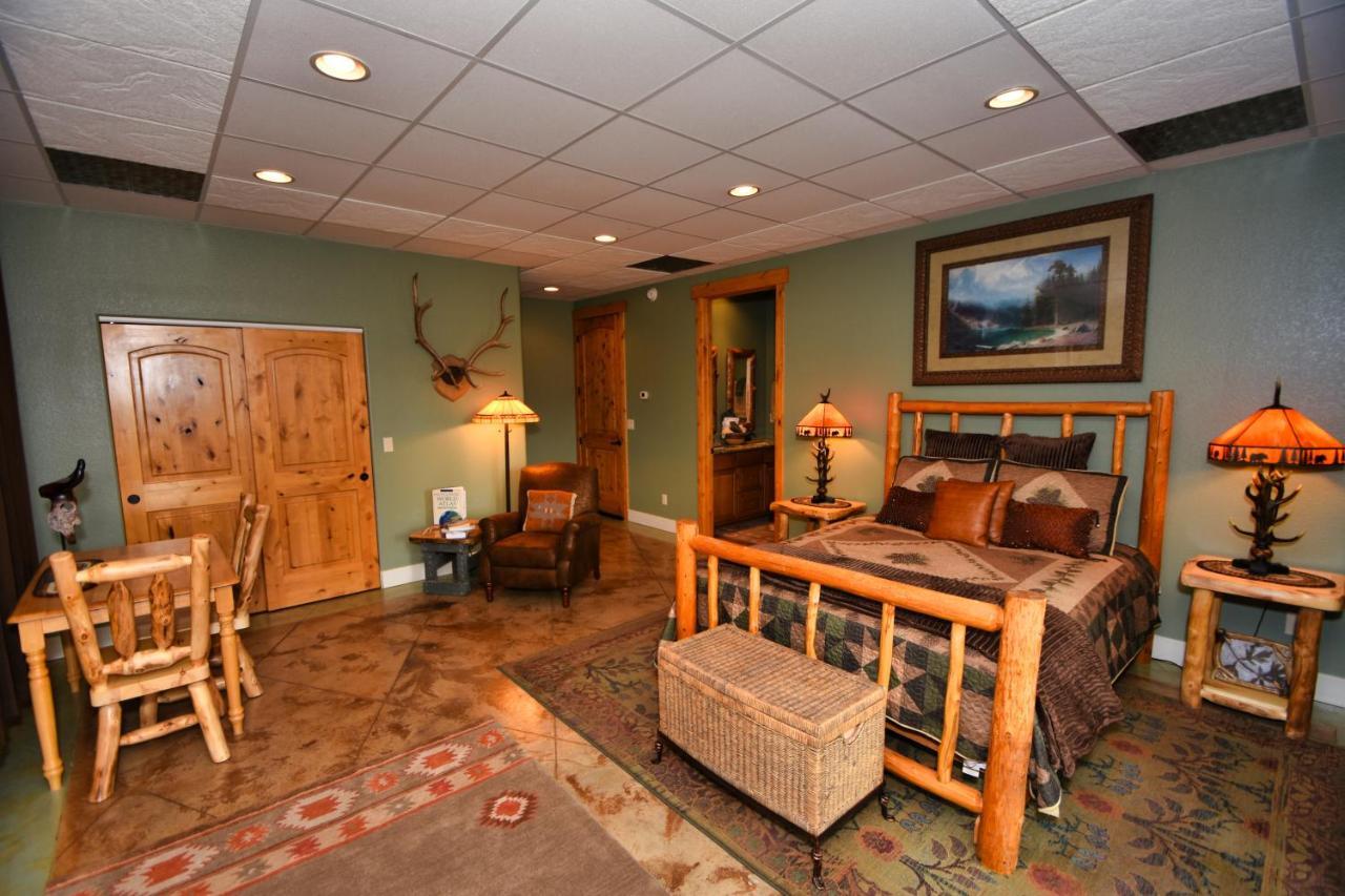Rampart Range Resort Woodland Park Buitenkant foto